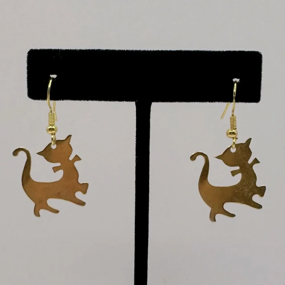 VINTAGE Gold-Tone Cat Dangle Earrings